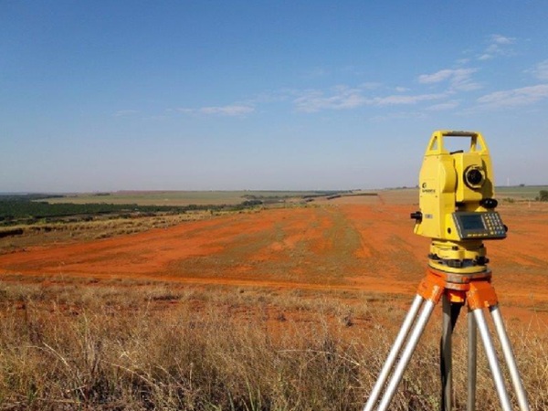 Levantamento Planialtimétrico